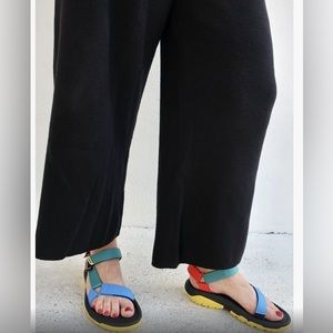 Teva Hurricane XLT2 90’s Multi Women’s Size 8